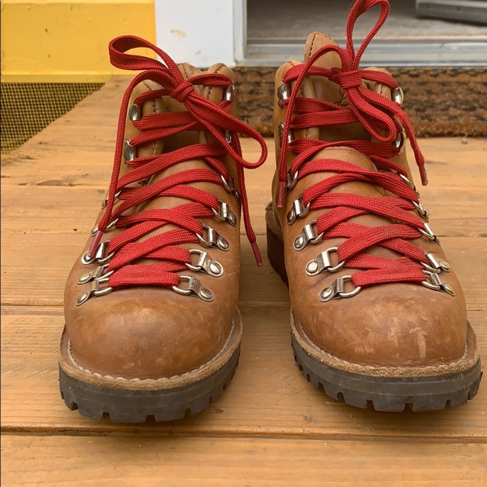 Danner Mountain Lt Cascade boots